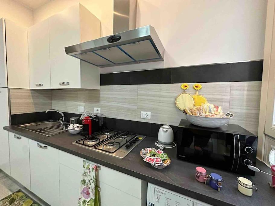 Апартаменты Family Flat Near Metro A Рим Экстерьер фото